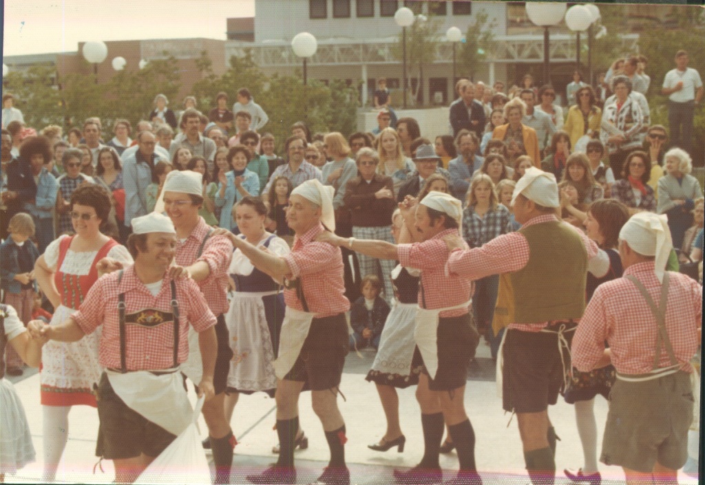 1976 05 01 40 Winston Salem Springfest.jpg
